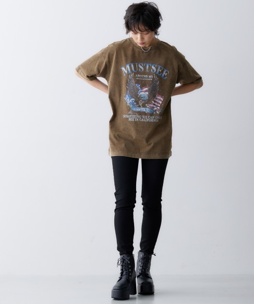 GEVS.(ジェイヴィス)の「<大きいサイズ> 綿100%ヴィンテージ風グラフィックプリントTシャツ GEVS.(Tシャツ/カットソー・レディース・モカ/チャコール・LL/3L/L/5L/4L)」の9枚目の写真