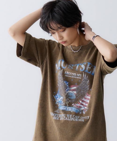 GEVS.(ジェイヴィス)の「<大きいサイズ> 綿100%ヴィンテージ風グラフィックプリントTシャツ GEVS.(Tシャツ/カットソー・レディース・モカ/チャコール・LL/3L/L/5L/4L)」の8枚目の写真