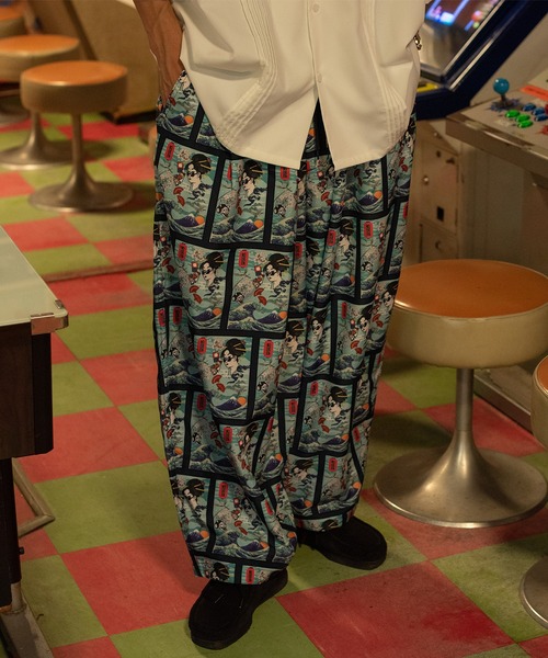 Perushu（ペルーシュ）の「【2th】総柄バルーンパンツ（その他パンツ・メンズ・ネイビー・LARGE/SMALL/MEDIUM）」の4枚目の写真