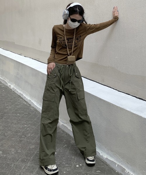 Mela(メラ)の「BIG POCKET CARGO PT(カーゴパンツ・レディース・ベージュ/ブラック/カーキ・S/M/L)」の18枚目の写真