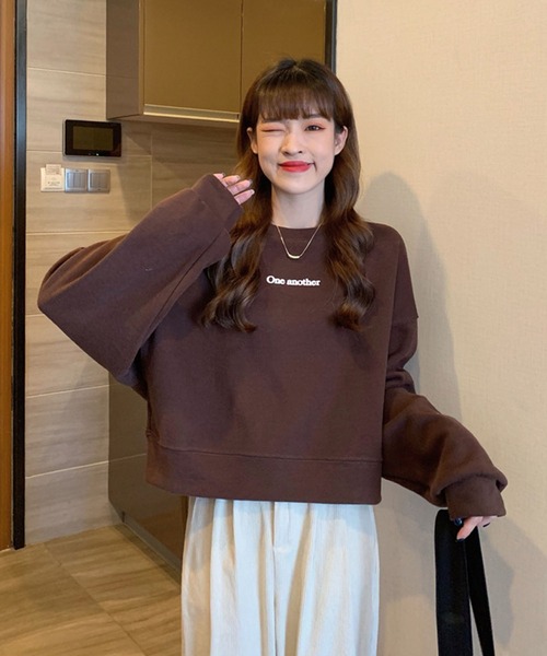 Girly Doll（ガーリードール）の「オーバーサイズプチロゴトレーナー（スウェット・レディース・ホワイト/ネイビー/ブラウン/グレー/カーキ/アイボリー・FREE）」の14枚目の写真