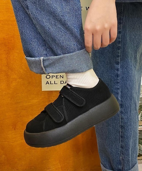 Vipoa（ヴィポア）の「コーデュロイベルクロスニーカー（スニーカー・レディース・ブラウン/ブラック・SMALL/MEDIUM/LARGE）」の15枚目の写真