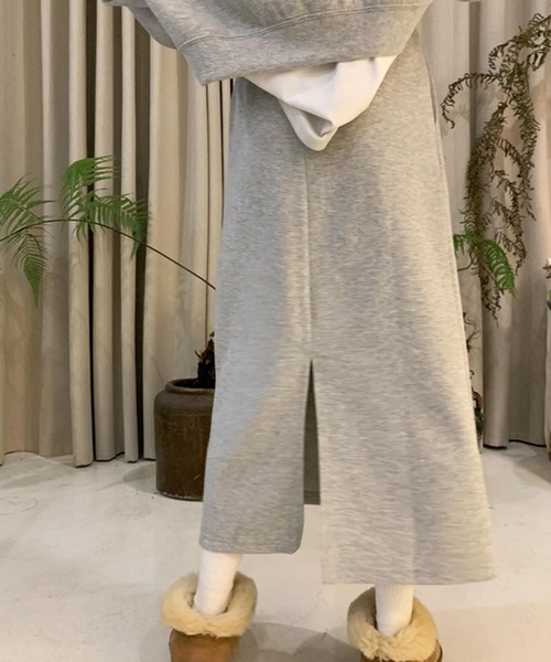 DAY CLOSET（デイ クローゼット）の「【セットアップ/フード付き】ゆるっとオーバーサイズ。長袖スウェットパーカー+ミモレ丈スカート 上下2点セット（スウェット・レディース・グリーン/グレー/ブルー/チャコールグレー・ONE SIZE）」の12枚目の写真