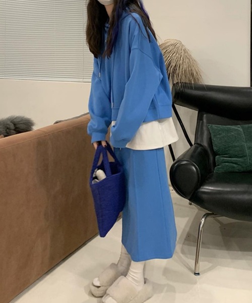 DAY CLOSET（デイ クローゼット）の「【セットアップ/フード付き】ゆるっとオーバーサイズ。長袖スウェットパーカー+ミモレ丈スカート 上下2点セット（スウェット・レディース・グリーン/グレー/ブルー/チャコールグレー・ONE SIZE）」の21枚目の写真