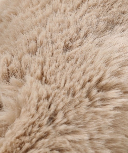 Andemiu（アンデミュウ）の「フェイクファーティペット２175443（ストール/ショール・レディース・ベージュ/ダークブラウン・FREE）」の14枚目の写真