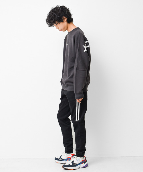 RAT EFFECT(ラットエフェクト)の「裏フリースラインスウェットパンツ(スウェットパンツ・キッズ・ブラック/杢グレー/チャコールグレー・120/130/140/150/160/170)」の5枚目の写真