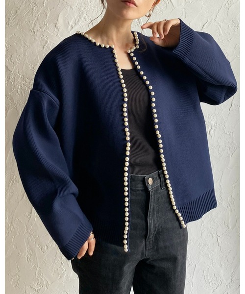 She's Closet(シーズクローゼット)の「ノーカラーパールニットカーディガン(カーディガン/ボレロ・レディース・イエロー/アイボリー/ブラック/パープル/グレー/ネイビー/杢グレー・FREE)」の9枚目の写真
