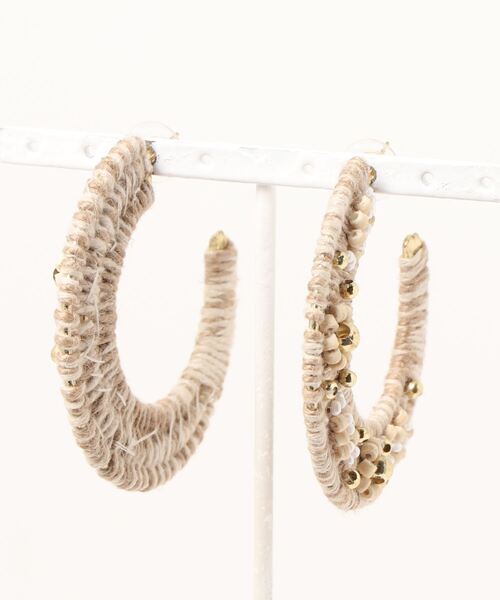 チャイハネ（チャイハネ）の「【チャイハネ】ライリフープピアス（ピアス（両耳用）・レディース・カーキ/ナチュラル・FREE）」の3枚目の写真