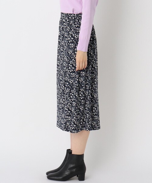 LAURA ASHLEY(ローラアシュレイ)の「【洗える】エルジン柄マットジャージスカート(スカート・レディース・ネイビー系6・40/38)」の9枚目の写真