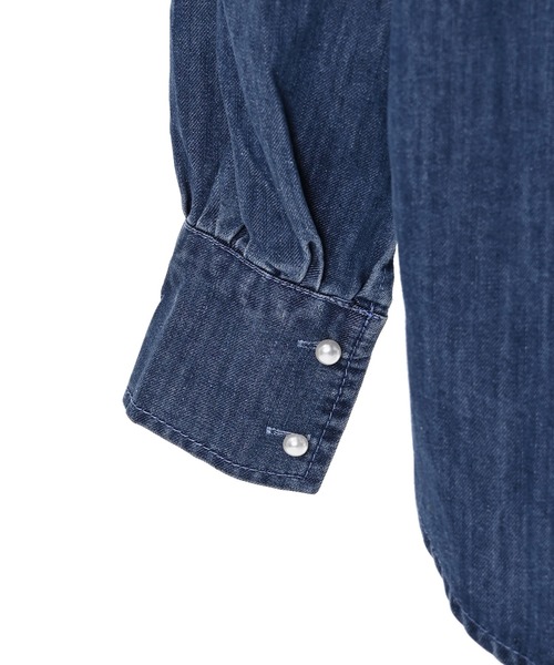 Narcissus(ナルシス)の「【Narcissus】デニムフリルシャツ(シャツ/ブラウス・レディース・ダークブルー/ライトブルー・FREE)」の13枚目の写真