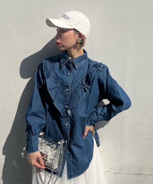 Narcissus(ナルシス)の「【Narcissus】デニムフリルシャツ(シャツ/ブラウス・レディース・ダークブルー/ライトブルー・FREE)」の14枚目の写真