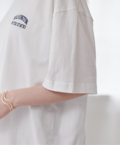 ANGIE（アンジー）の「ワンポイント 刺繍 ロゴ Tシャツ（半袖）（Tシャツ/カットソー・レディース・ネイビー/ロイヤルブルー/ホワイト/ブラック/ライトピンク/レッド/ホワイト×レッド/ホワイト系その他・X-LARGE/MEDIUM/LARGE/SMALL）」の11枚目の写真