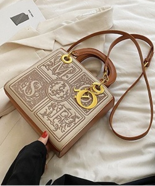 deux amour（ドゥーザムール）の「レトロストラップ付きショルダーバッグ（ハンドバッグ・レディース・ブルー/ブラウン/グリーン・FREE(9)）」の11枚目の写真