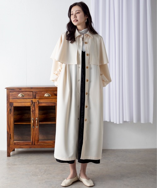 MILLION CARATS（ミリオンカラッツ）の「ケープライクワンピースコート（トレンチコート・レディース・ブルー/オフホワイト・FREE）」の16枚目の写真