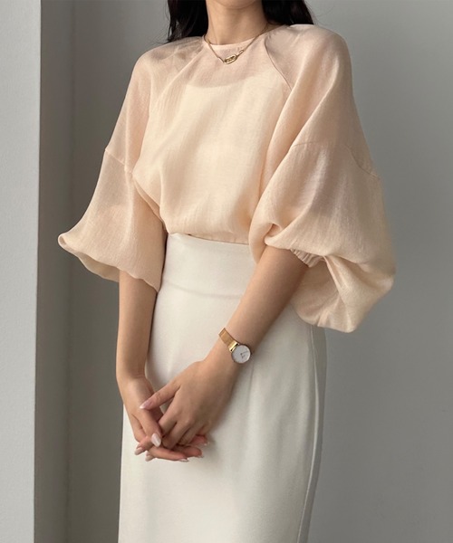 Louere（ルエレ）の「ラグランボリュームスリーブシアートップス（シャツ/ブラウス・レディース・アイボリー/ブラック/モカ/グレー/ピンクベージュ・SMALL/MEDIUM/LARGE/X-LARGE）」の6枚目の写真