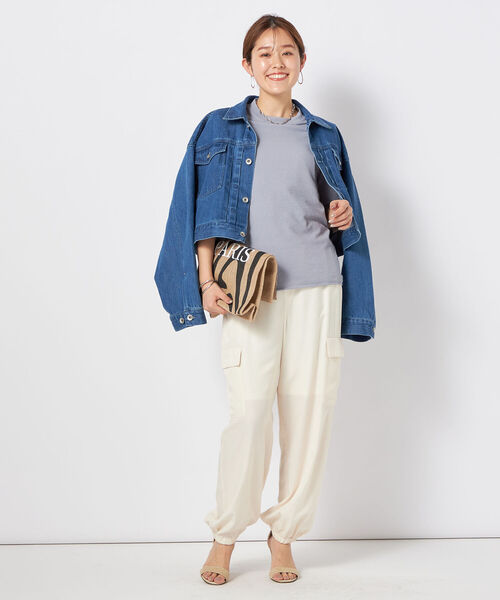 NOLLEY’S（ノーリーズ）の「シアーボトルネック5分袖プルオーバーカットソー（Tシャツ/カットソー・レディース・グレイッシュベージュ/ブラック/オフホワイト/グレイッシュブルー・38）」の5枚目の写真