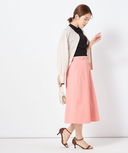 NOLLEY’S（ノーリーズ）の「シアーボトルネック5分袖プルオーバーカットソー（Tシャツ/カットソー・レディース・グレイッシュベージュ/ブラック/オフホワイト/グレイッシュブルー・38）」の21枚目の写真