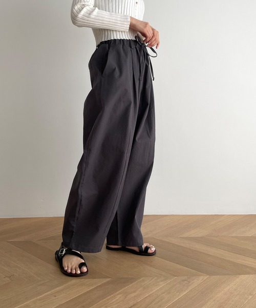 El mar（エルマール）の「El mar(エルマール) コットンカーブイージーパンツ（その他パンツ・レディース・ホワイト/チャコールグレー・ONE SIZE）」の6枚目の写真