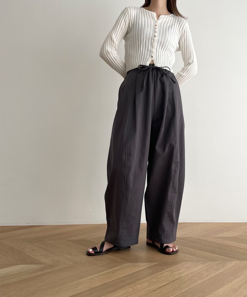 El mar（エルマール）の「El mar(エルマール) コットンカーブイージーパンツ（その他パンツ・レディース・ホワイト/チャコールグレー・ONE SIZE）」の8枚目の写真