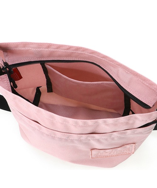 Manhattan Portage(マンハッタンポーテージ)の「Tulip Shoulder Bag Blossom(ショルダーバッグ・レディース・ライトピンク/アイボリー/セージグリーン・X-SMALL)」の9枚目の写真