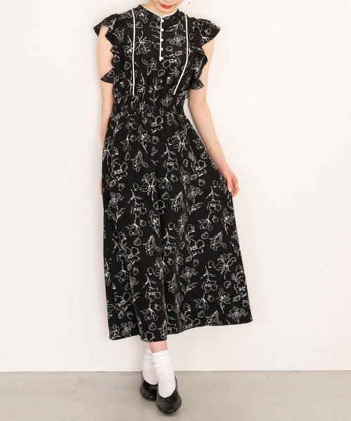 HEYUMM(ヘユム)の「フラワープリントフリルワンピース(ワンピース・レディース・ホワイト系その他/ブラック系その他・ONE/S)」の1枚目の写真