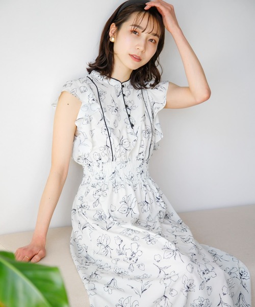 HEYUMM(ヘユム)の「フラワープリントフリルワンピース(ワンピース・レディース・ホワイト系その他/ブラック系その他・ONE/S)」の8枚目の写真