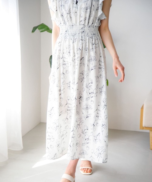 HEYUMM(ヘユム)の「フラワープリントフリルワンピース(ワンピース・レディース・ホワイト系その他/ブラック系その他・ONE/S)」の7枚目の写真