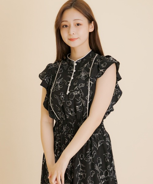 HEYUMM(ヘユム)の「フラワープリントフリルワンピース(ワンピース・レディース・ホワイト系その他/ブラック系その他・ONE/S)」の18枚目の写真