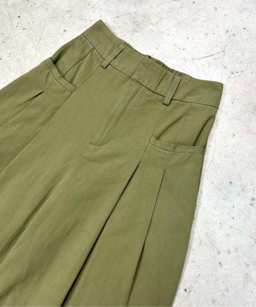 Meli rich（メリーリッチ）の「2タックツイルパンツ（チノパンツ・レディース・ベージュ/アイボリー/カーキ/ブラック・FREE）」の10枚目の写真