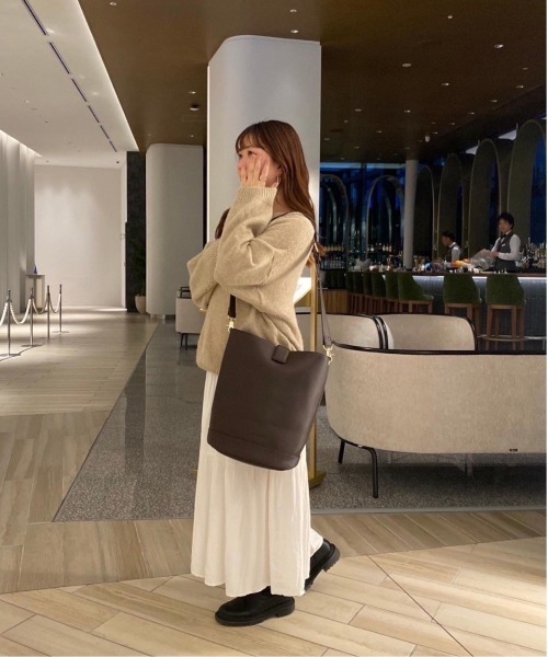 my twilight(マイトワイライト)の「mytwilight シンプルベルトバケツバッグ(ショルダーバッグ・レディース・ブラック/ダークブラウン/ベージュ・FREE)」の13枚目の写真