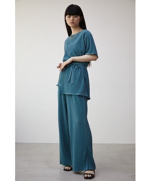 AZUL by moussy(アズールバイマウジー)の「PLEATS RELAX WIDE PANTS/プリーツリラックスワイドパンツ(その他パンツ・レディース・ベージュ/ライトブルー/ブラック・SMALL/MEDIUM)」の7枚目の写真
