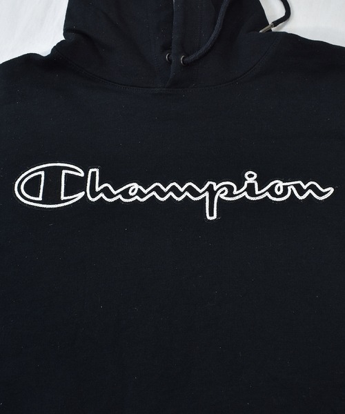 Champion(チャンピオン)の「【ヴィンテージ古着】Champion / チャンピオン ロゴ刺繍 スウェットパーカー(パーカー・メンズ・ブラック・MEDIUM)」の2枚目の写真