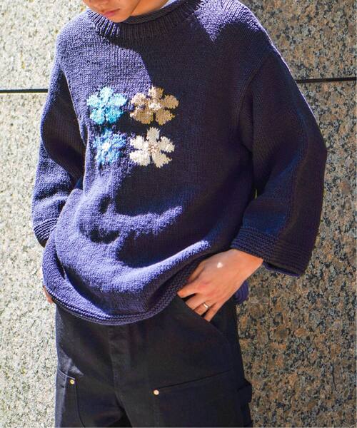 JOINT WORKS(ジョイントワークス)の「【MacMahon Knitting Mills / マクマホンニッティングミルズ】-4Flowers(ニット/セーター・メンズ・アイボリー/ブラック・FREE)」の2枚目の写真