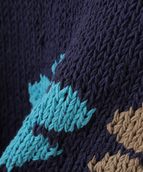 JOINT WORKS(ジョイントワークス)の「【MacMahon Knitting Mills / マクマホンニッティングミルズ】-4Flowers(ニット/セーター・メンズ・アイボリー/ブラック・FREE)」の19枚目の写真