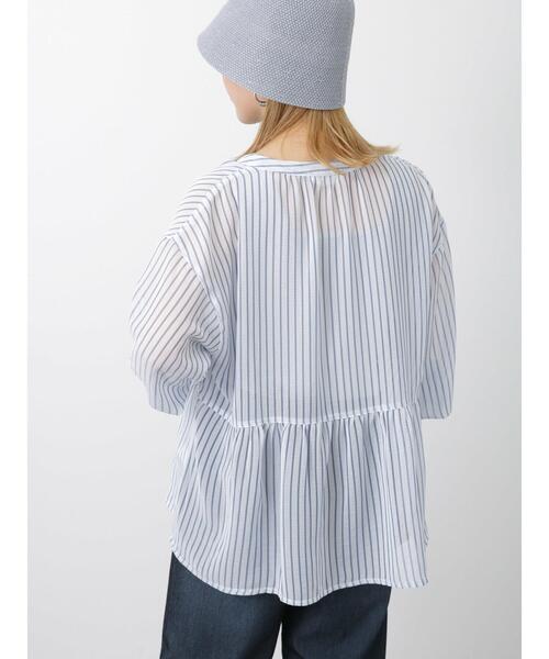 Samansa Mos2 blue（サマンサモスモスブルー）の「シアーストライプブラウス（シャツ/ブラウス・レディース・オフホワイト/ネイビー/モカ・ﾌﾘ-）」の17枚目の写真