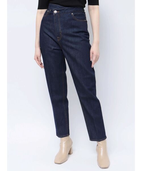 LAGUNAMOON(ラグナムーン)の「ウエストアシンメトリーデニムパンツ(デニムパンツ・レディース・ライトブルー/インディゴブルー・SMALL/MEDIUM)」の14枚目の写真