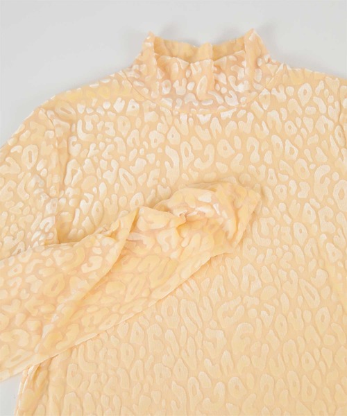 miette(ミエット)の「フロッキープリントシアーハイネックトップス(Tシャツ/カットソー・レディース・ブルー系その他/ベージュ系その他/ブラック系その他/イエロー系その他/ブラック・FREE)」の22枚目の写真