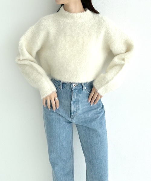 OLIVE des OLIVE（オリーブデオリーブ）の「クロップドハイネックプル