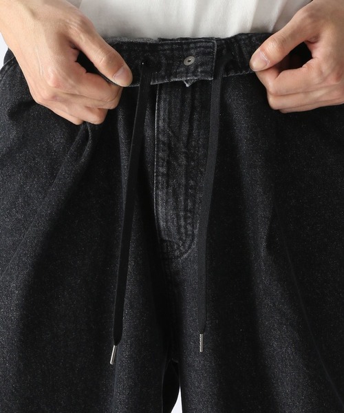 niko and...（ニコアンド）の「［niko and ...JEANS 2023AW］デニムテーパードパンツ（デニムパンツ・メンズ・ブルー/ブラック・MEDIUM/LARGE）」の15枚目の写真