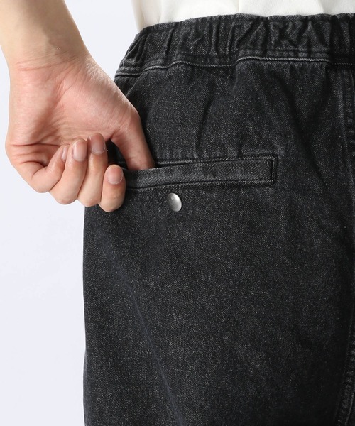 niko and...（ニコアンド）の「［niko and ...JEANS 2023AW］デニムテーパードパンツ（デニムパンツ・メンズ・ブルー/ブラック・MEDIUM/LARGE）」の19枚目の写真