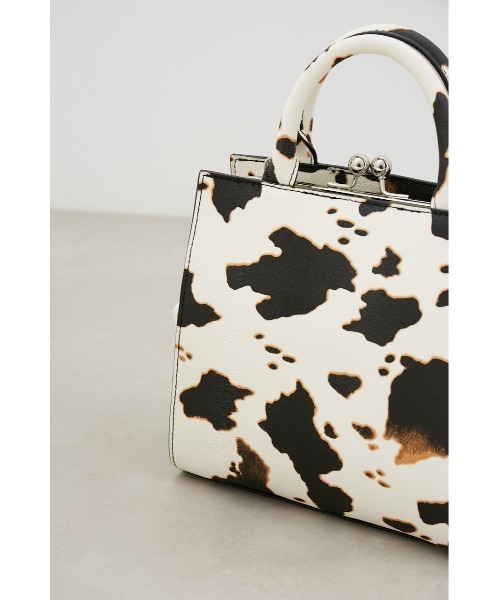 AZUL by moussy（アズールバイマウジー）の「メタルフレームバッグⅡ（ショルダーバッグ・レディース・ダークグリーン/ブラック/ライトベージュ/ホワイト系その他・FREE）」の15枚目の写真