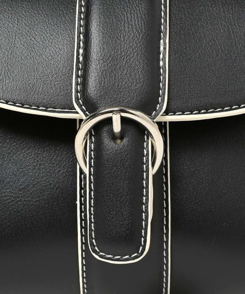mysty woman（ミスティウーマン）の「パイピングレザーBAG 969378（ハンドバッグ・レディース・ブラック/ブラウン/アイボリー・FREE）」の9枚目の写真
