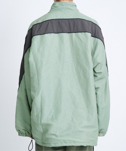 ANEI(アーネイ)の「【ANEI】RUDI ANORAK THERMAL(ミリタリージャケット・メンズ・ブラック/セージグリーン・2/3)」の13枚目の写真