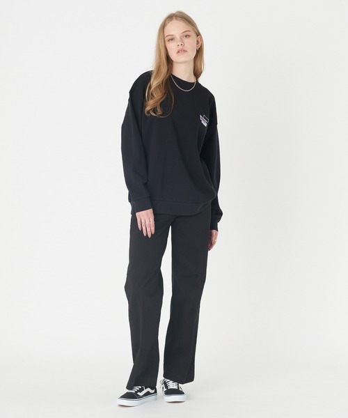 Levi's(リーバイス)の「Levi's/リーバイス クルーネックスウェットシャツ ブラック HITS(スウェット・レディース・ブラック・S/M/XS)」の4枚目の写真