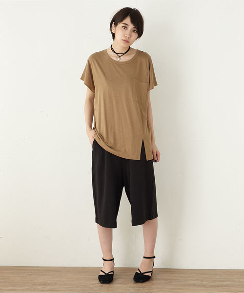 MOUSSY（マウジー）の「FRONT SLIT DOLMAN TEE J（Tシャツ/カットソー・レディース・ホワイト/ライトブラウン/カーキ系・FREE）」の15枚目の写真