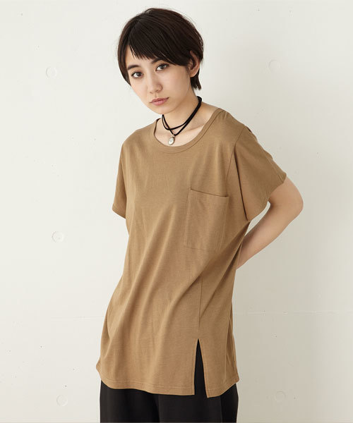 MOUSSY（マウジー）の「FRONT SLIT DOLMAN TEE J（Tシャツ/カットソー・レディース・ホワイト/ライトブラウン/カーキ系・FREE）」の13枚目の写真