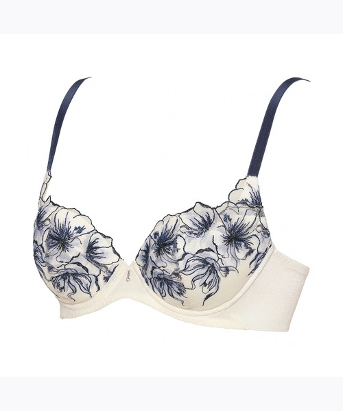 Triumph(トリンプ)の「天使のブラ(R) 魔法のハリ感586 ブラジャー【D,E,Fカップ】 TR586 WHU(ブラジャー・レディース・ピンク/ブラック/ホワイト/イエロー・F75/E70/E80/D70/D80/D65/F70/D75/E75/E65)」の11枚目の写真