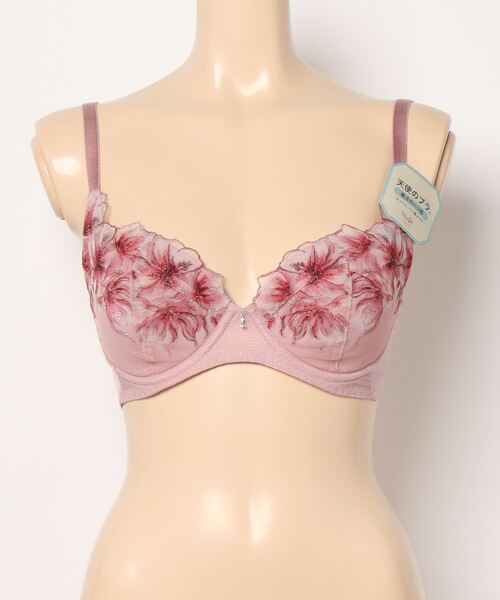 Triumph(トリンプ)の「天使のブラ(R) 魔法のハリ感586 ブラジャー【D,E,Fカップ】 TR586 WHU(ブラジャー・レディース・ピンク/ブラック/ホワイト/イエロー・F75/E70/E80/D70/D80/D65/F70/D75/E75/E65)」の16枚目の写真