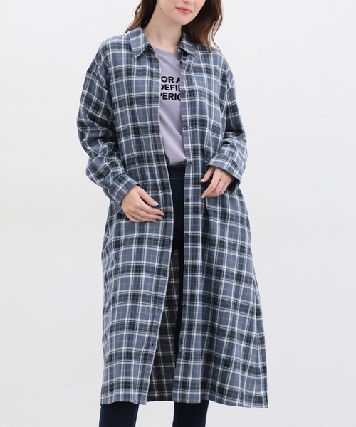 Honeys（ハニーズ）の「チェックシャツワンピース（シャツワンピース・レディース・ブルー系その他/ネイビー系/ブラック系その他/ベージュ系その他・M/LL/L）」の12枚目の写真