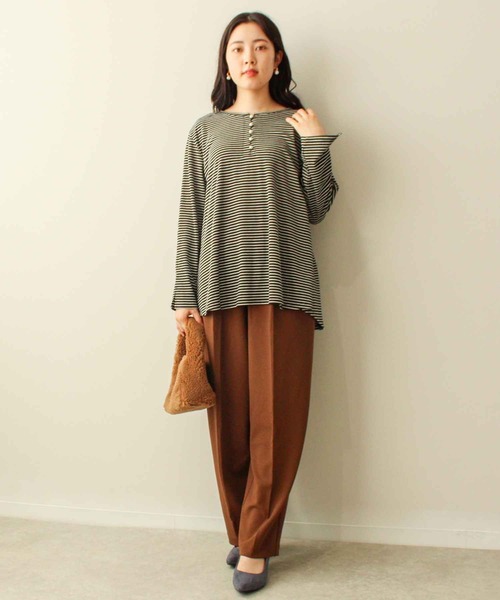 leswel（レスウェル）の「【L～5L 大きいサイズ】カット ジョーゼット タック テーパードパンツ（その他パンツ・レディース・ブラウン/ブラック・5L/4L/3L/LL/L）」の14枚目の写真